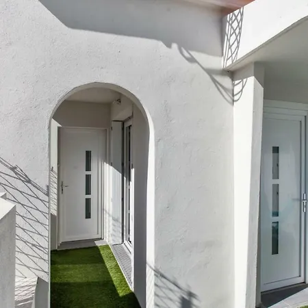 Welkeys - Route De Nice Apartman